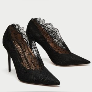 Zara Basic Lace Pumps lace Womens Size 5 👠EROTIC
4" heel height NEW WITH TAGS